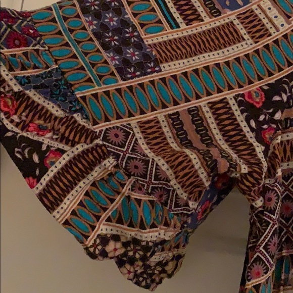 AE Top - Picture 4 of 4